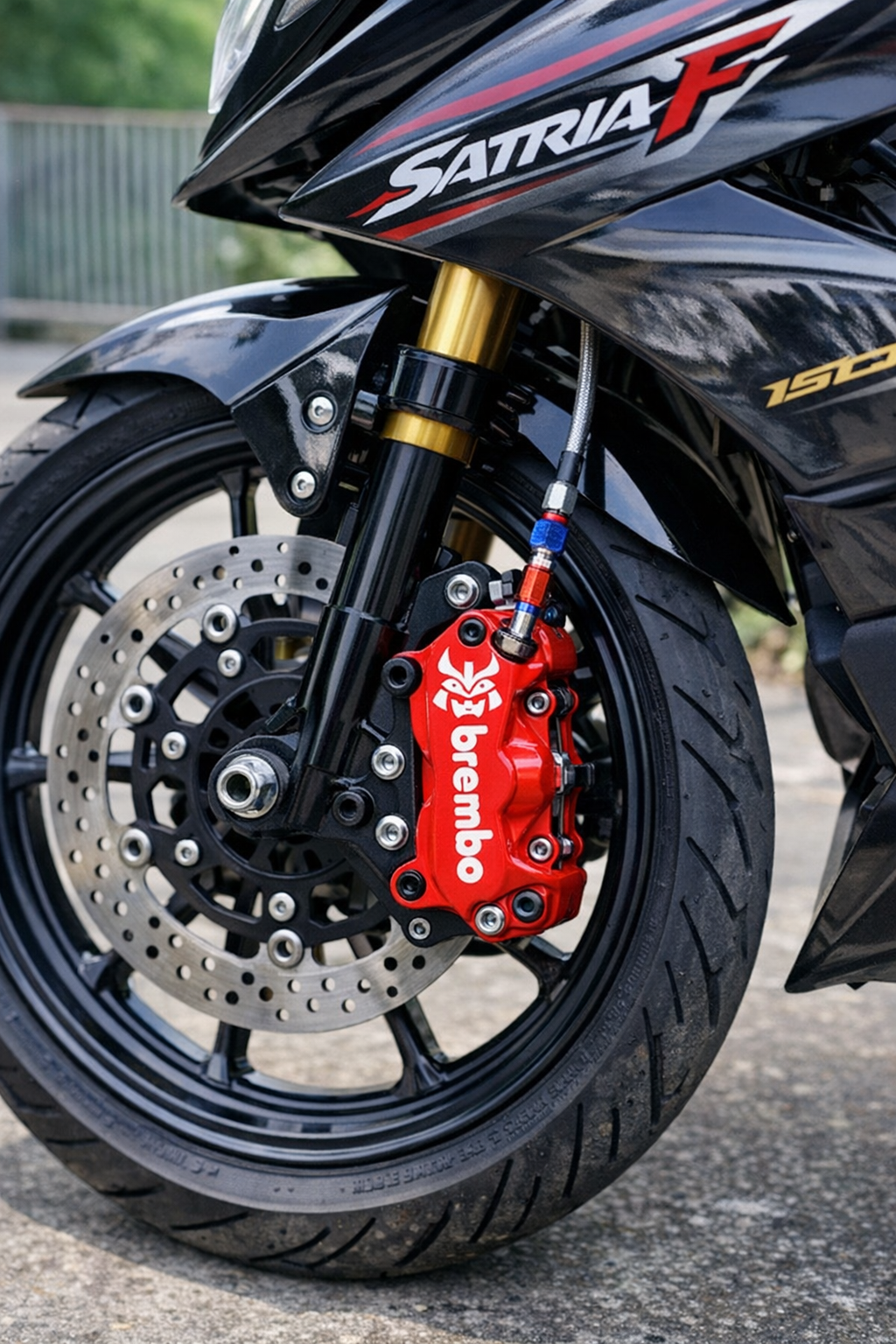 Detail remisi depan Suzuki Satria F