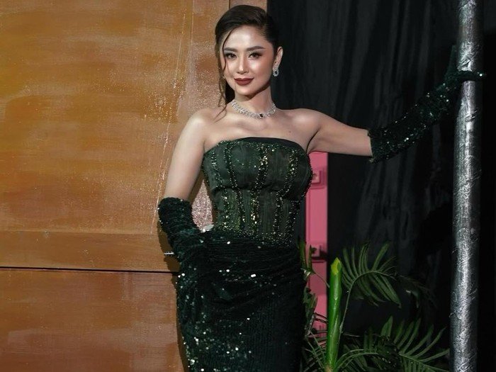 dewi-perssik-1769063546280_43