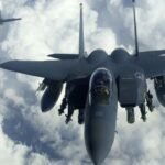 operasi-penyelamatan-awak-pesawat-f-15-yang-jatuh-di-iran-dari-puluhan-pesawat-tempur-hingga-anggota-cia-1775455636117