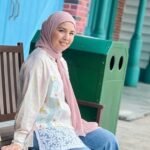 potret-tya-ariesta-beli-cabai-dari-petani-aceh-untuk-dibagikan-ke-karyawan-1767328677558_43